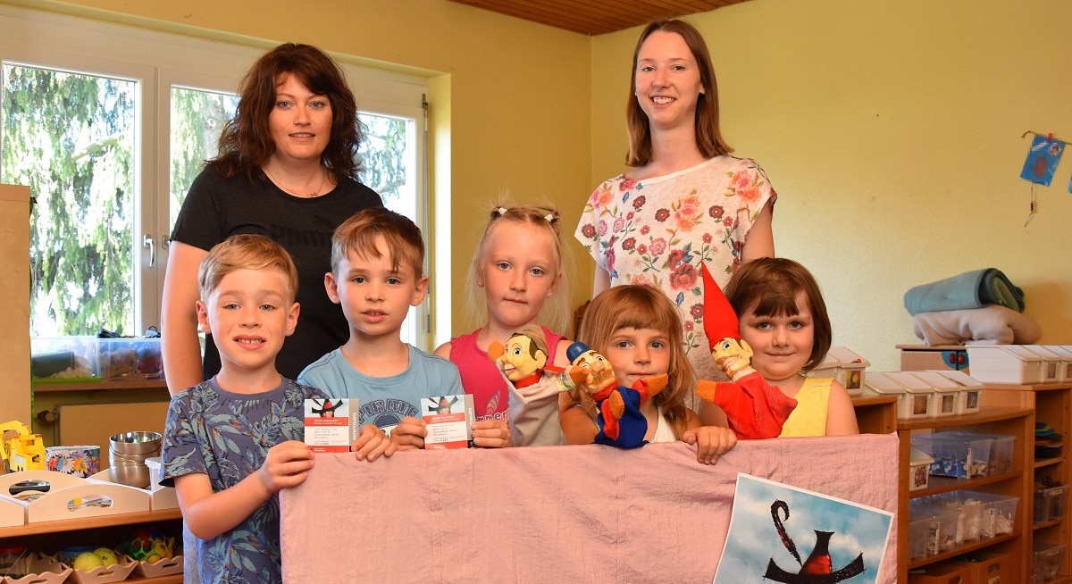 Kindergarten Garnberg geht mit Kasperl und Seppel auf Räuberjagd Berner Group